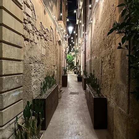 Moen Ortigia Daire Siraküza