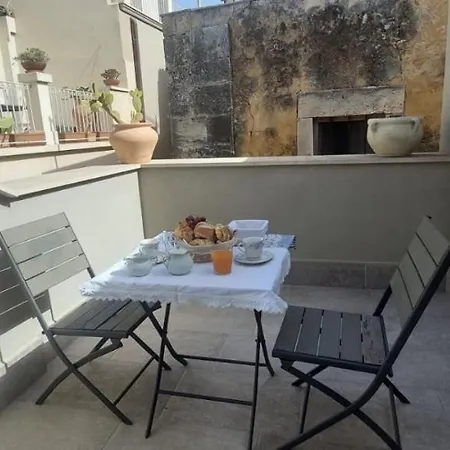 Moen Ortigia Apartment